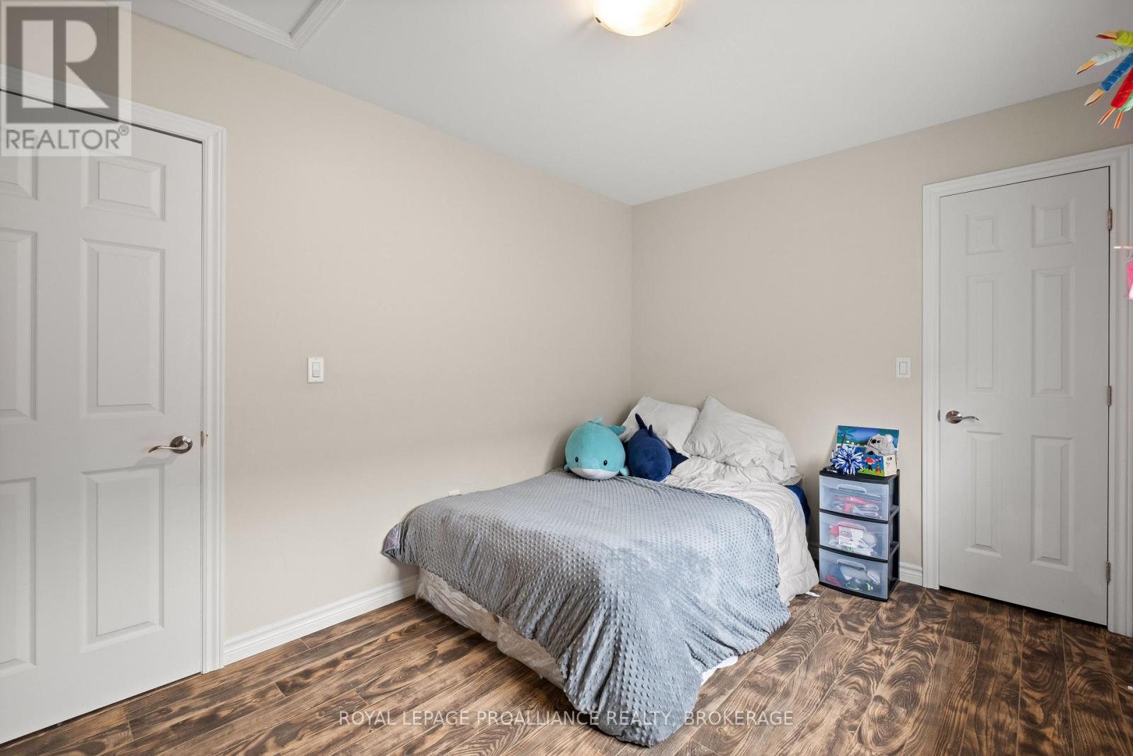 16 Park Crescent, Loyalist, Ontario  K7N 0C2 - Photo 23 - X12260492