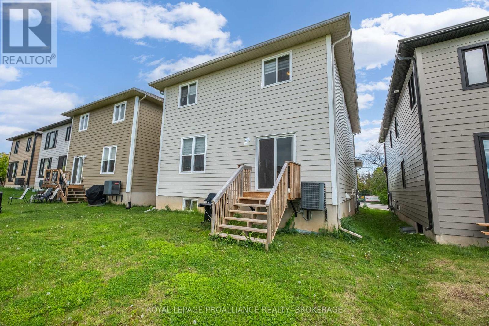 16 Park Crescent, Loyalist, Ontario  K7N 0C2 - Photo 32 - X12260492