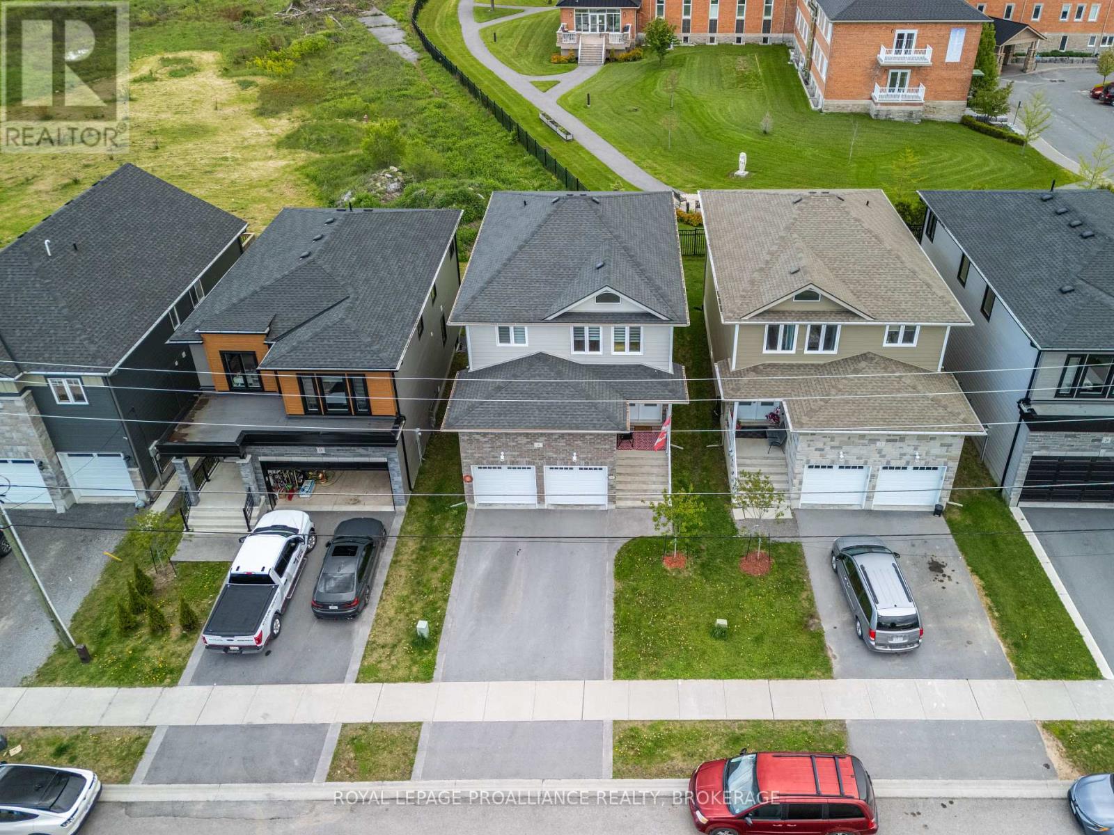 16 Park Crescent, Loyalist, Ontario  K7N 0C2 - Photo 34 - X12260492