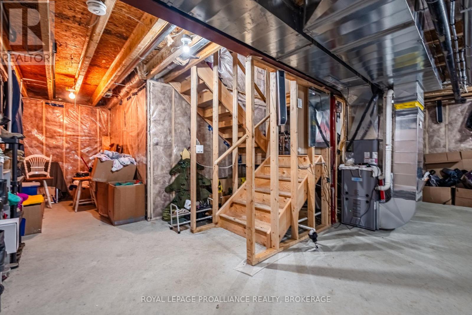 16 Park Crescent, Loyalist, Ontario  K7N 0C2 - Photo 41 - X12260492