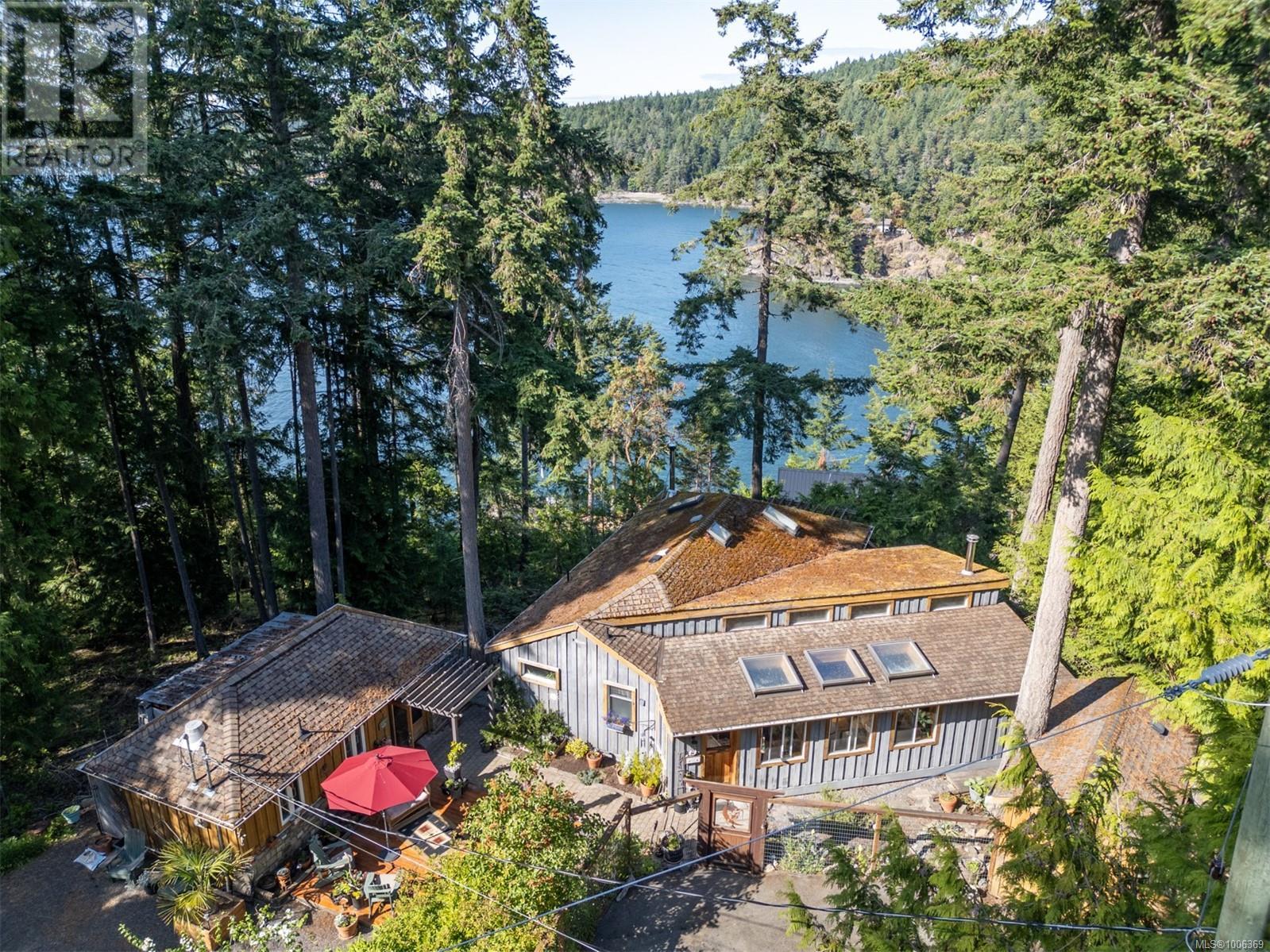 1616 Schooner Way, pender island, British Columbia V0N2M2