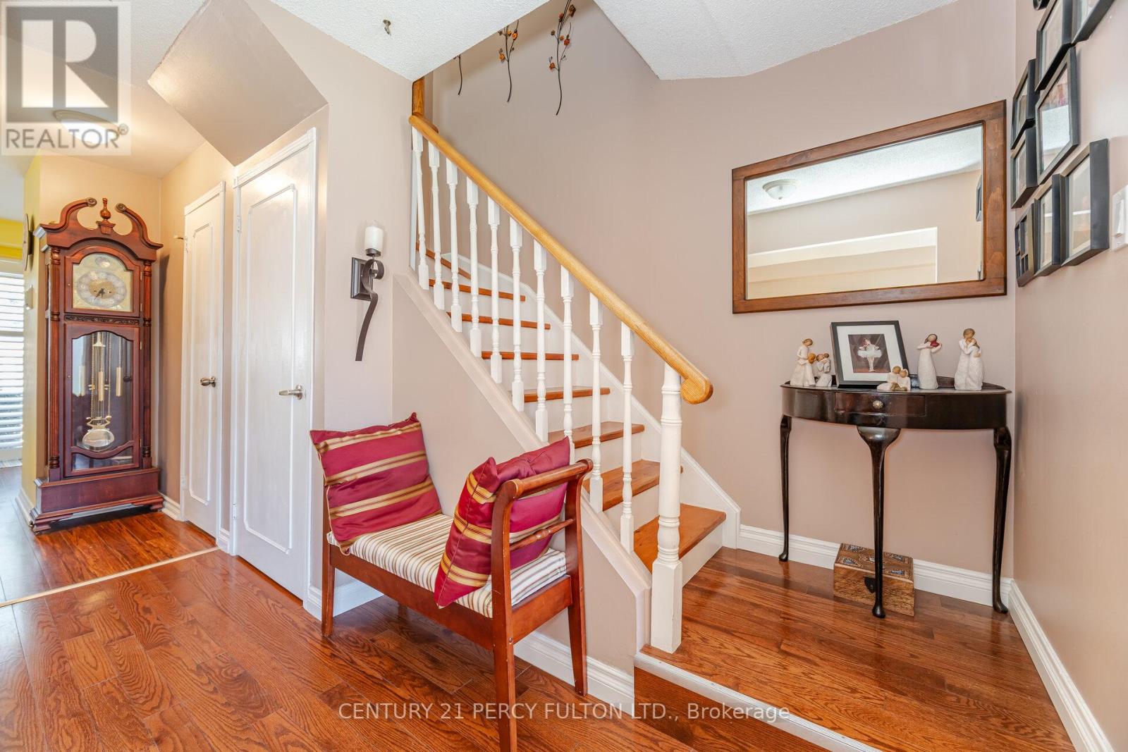 Property at 9 - 580 EYER DRIVE image 5