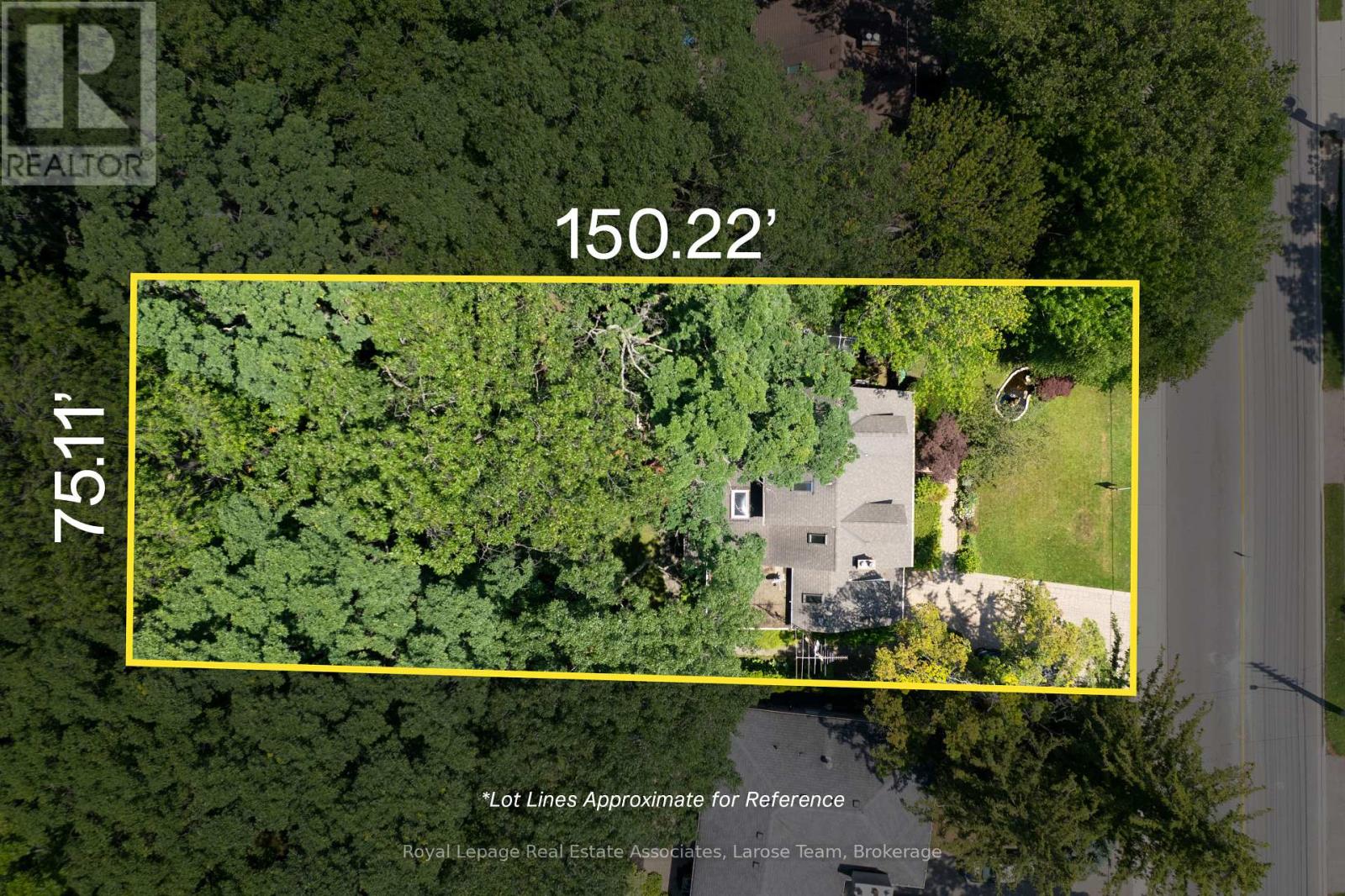 Property at 101 MINEOLA ROAD E image 3