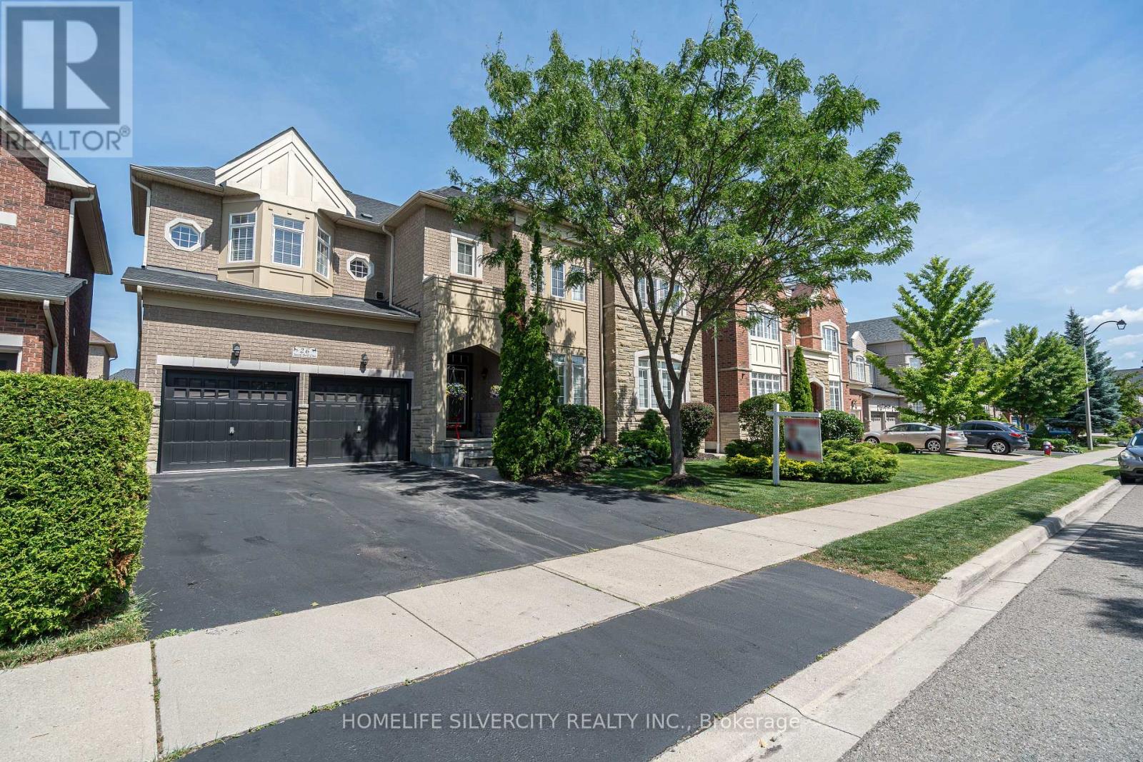 Property at 26 JACOB BRILL CRESCENT image 2