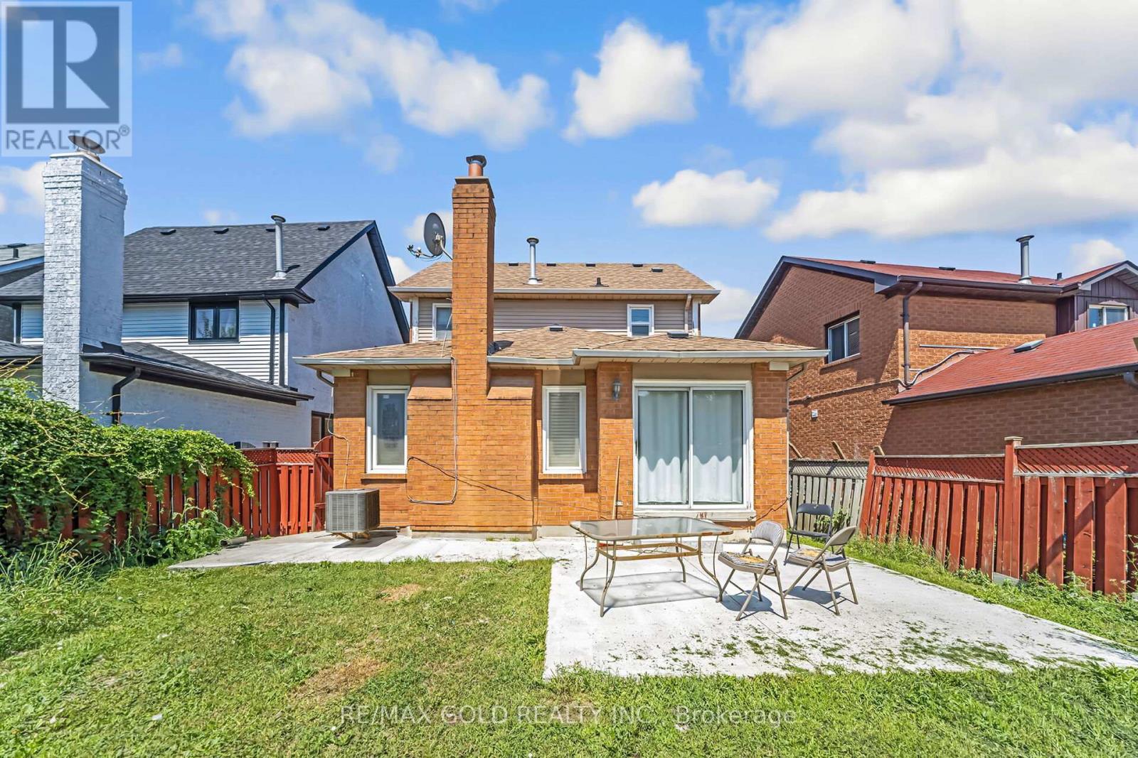 67 Sal Circle, Brampton, Ontario  L6R 1H6 - Photo 31 - W12260416