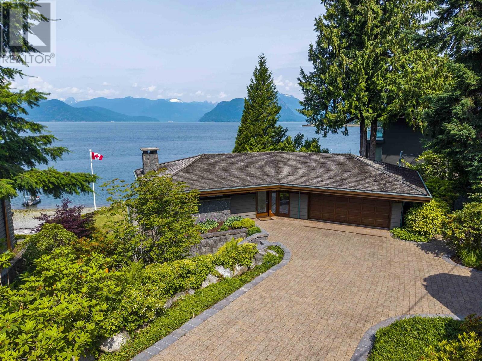 290 LIONS BAY AVENUE, lions bay, British Columbia V0N2E0