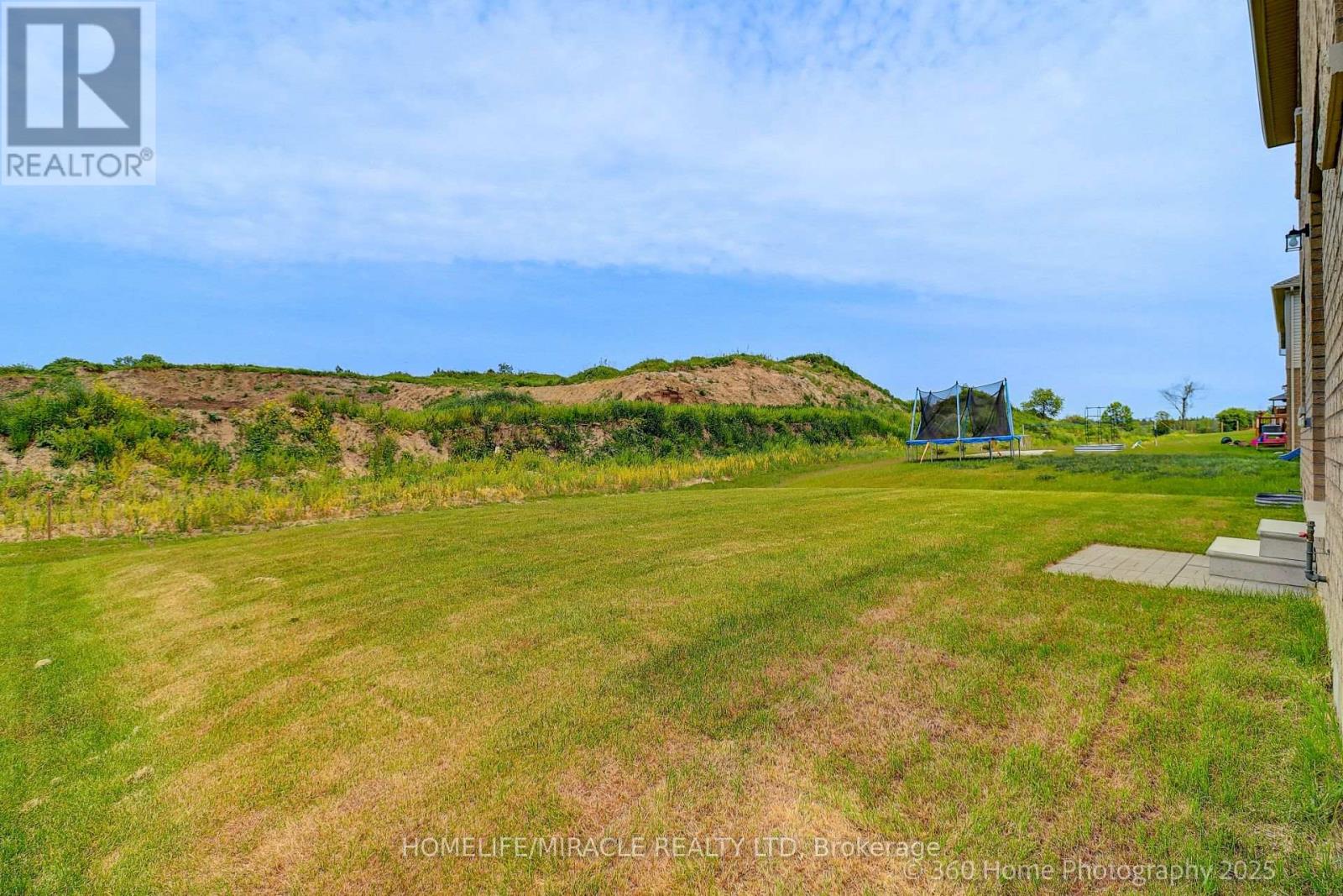 134 Rea Drive, Centre Wellington, Ontario  N1M 0J8 - Photo 4 - X12260395