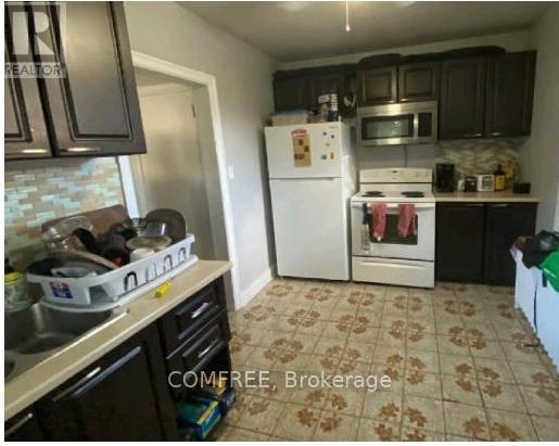 90 Riverside Drive, Greater Sudbury, Ontario  P3E 1G8 - Photo 8 - X12260498