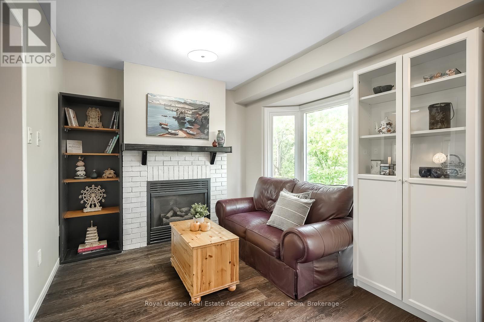6945 Gracefield Drive, Mississauga, Ontario  L5N 6T9 - Photo 12 - W12201953