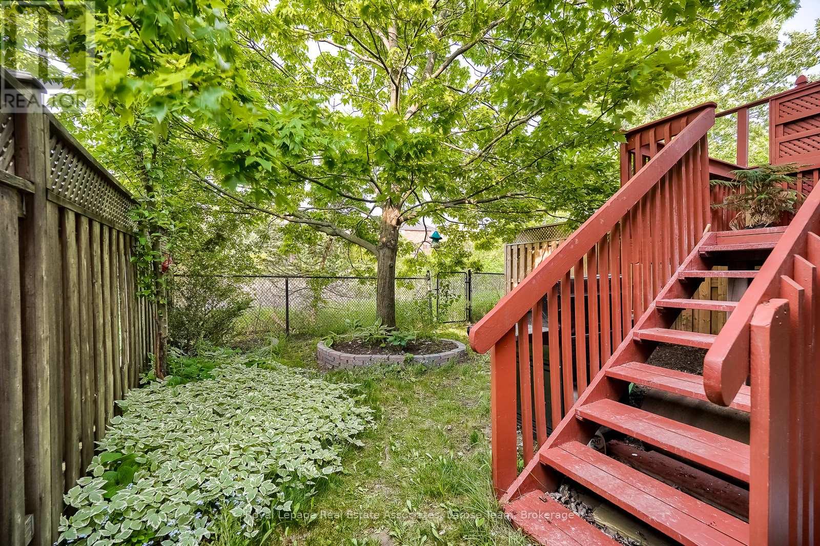 6945 Gracefield Drive, Mississauga, Ontario  L5N 6T9 - Photo 33 - W12201953