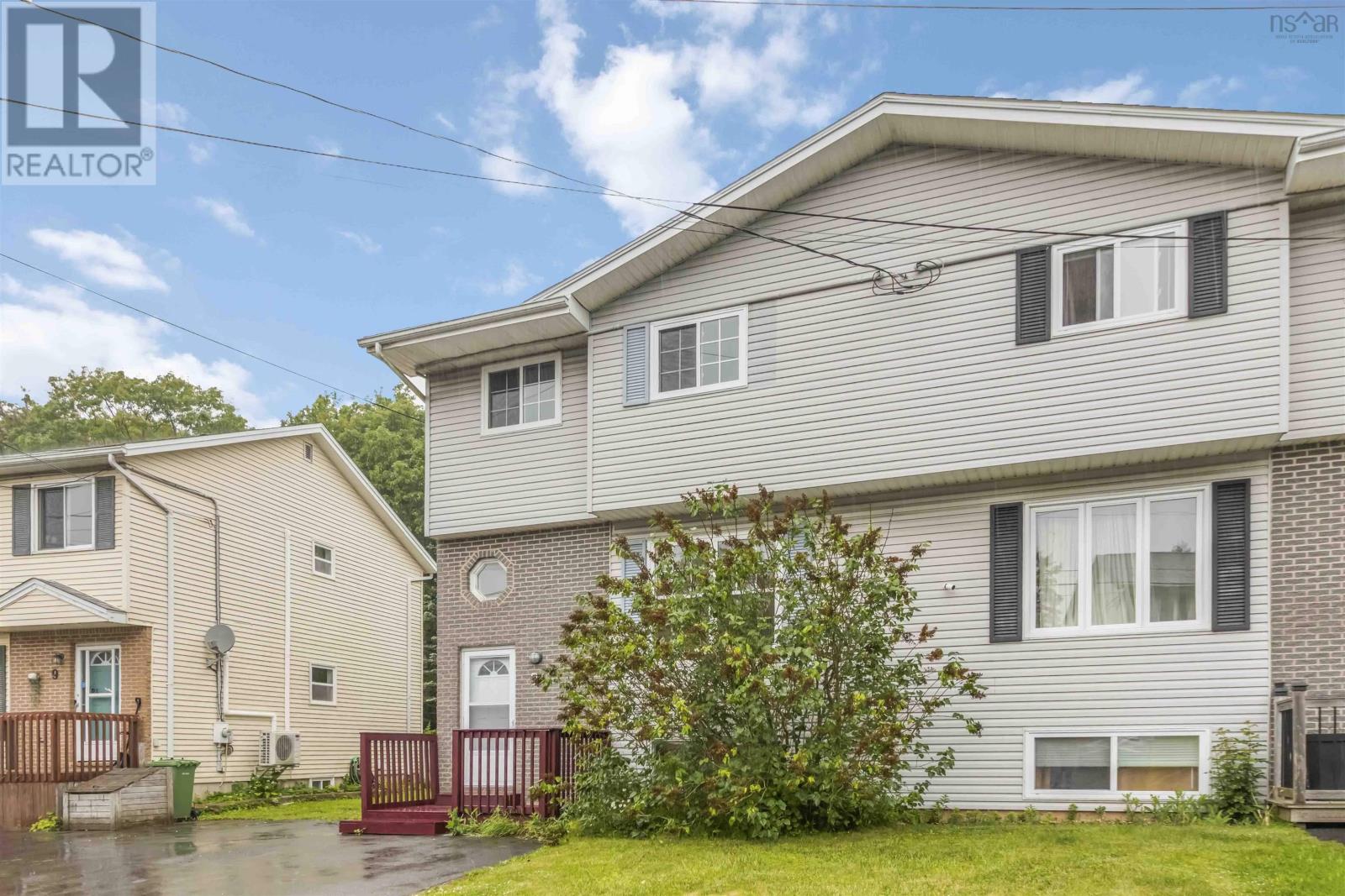 Property at 7 Judy Anne Court image 3