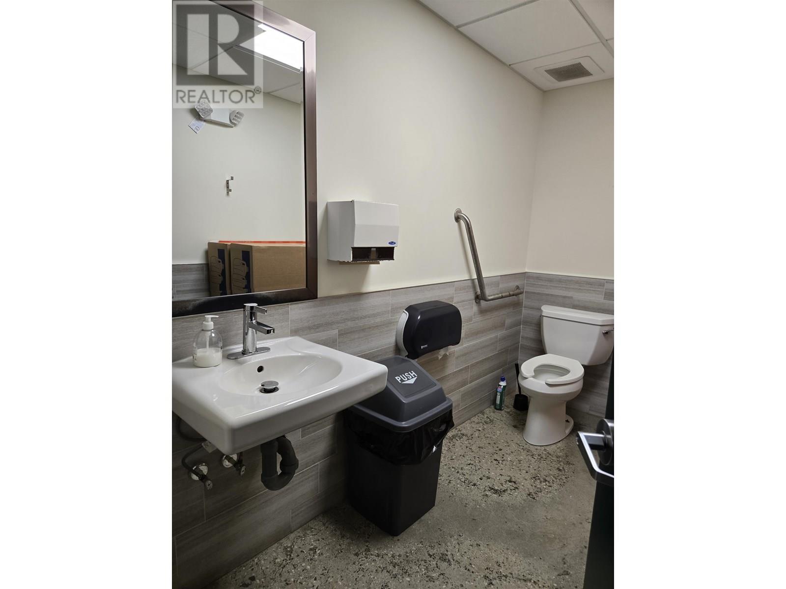280 E Broadway, Vancouver, British Columbia  V5T 3J2 - Photo 6 - C8068139
