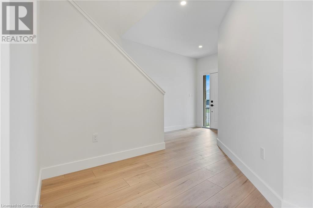 Property at 115 AMBER Street image 4