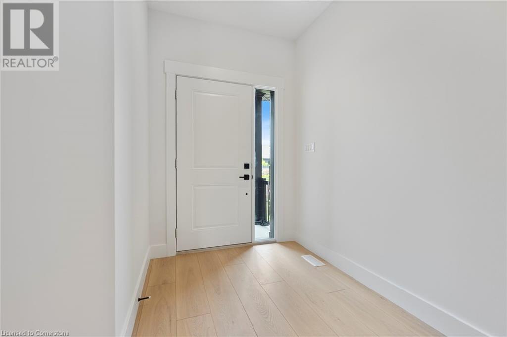 Property at 111 AMBER Street image 4
