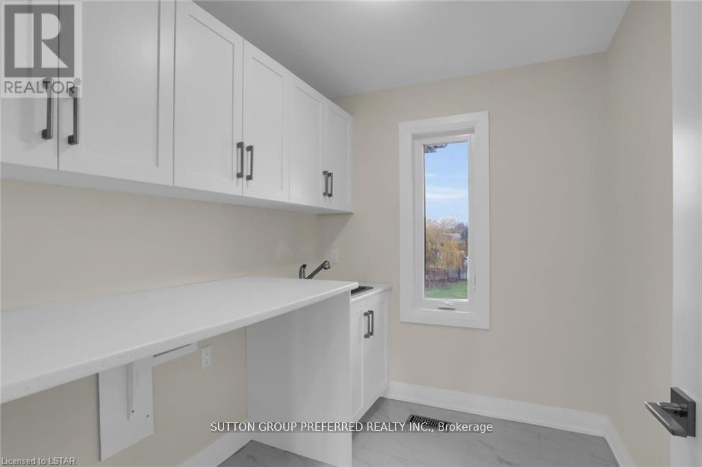 252 Leitch Street, Dutton/dunwich, Ontario  N0L 1J0 - Photo 36 - X12260515