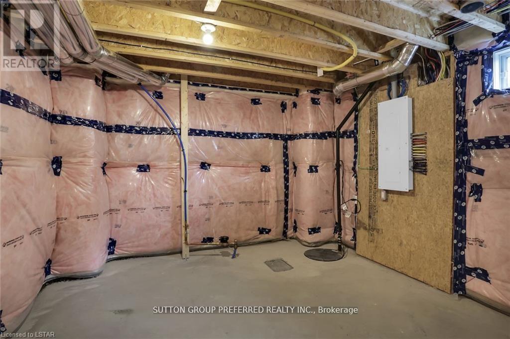 252 Leitch Street, Dutton/dunwich, Ontario  N0L 1J0 - Photo 39 - X12260515