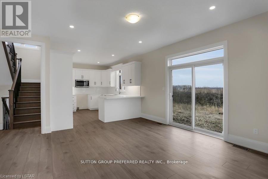 252 Leitch Street, Dutton/dunwich, Ontario  N0L 1J0 - Photo 8 - X12260515