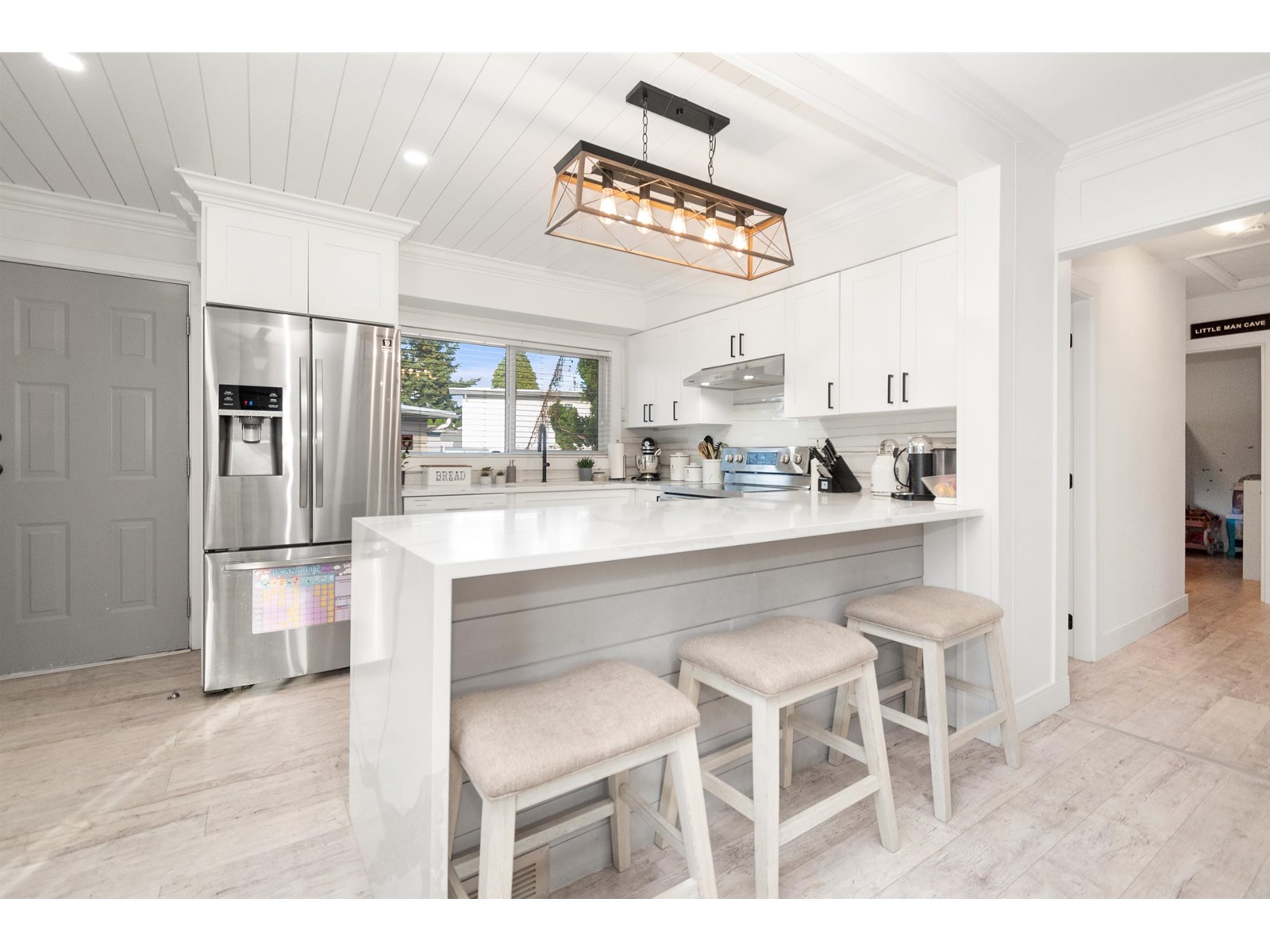 Property at 2 46151 BROOKS AVENUE image 1