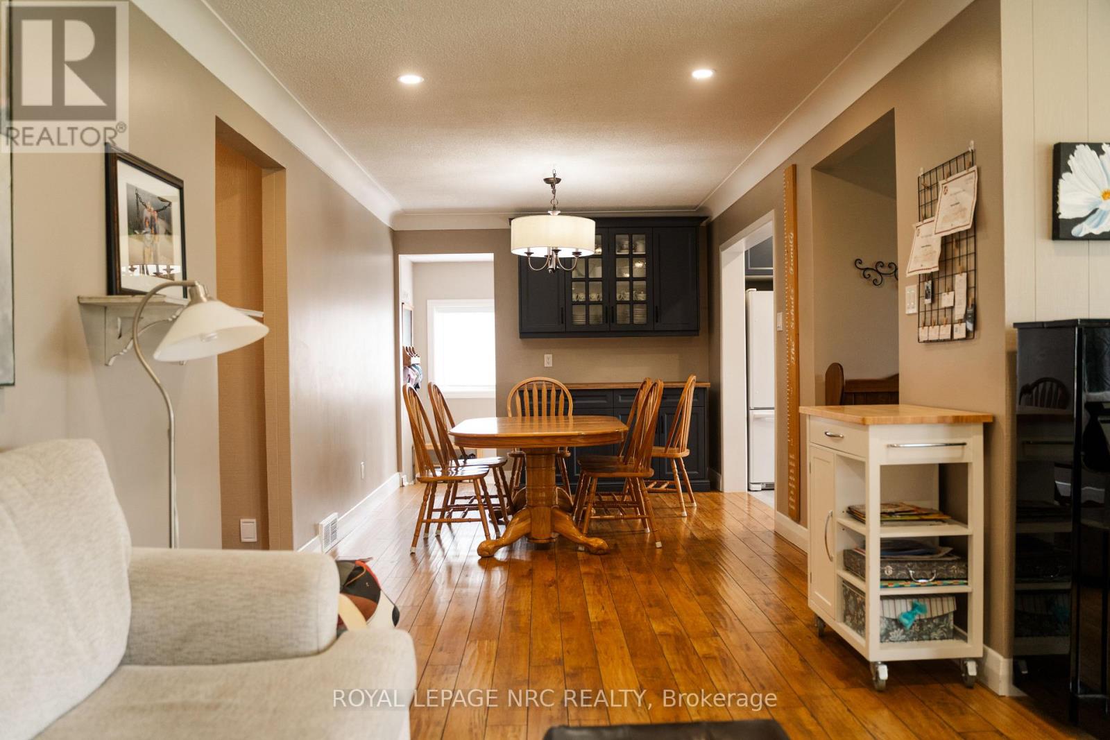 12 Mackie Street, St. Catharines, Ontario  L2N 5N5 - Photo 11 - X12260533