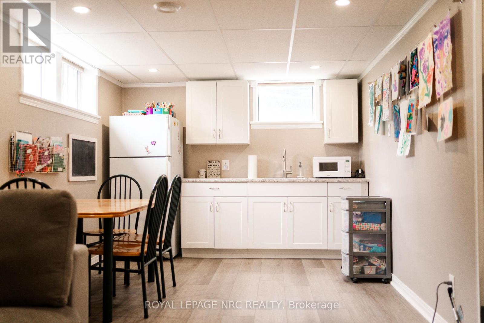 12 Mackie Street, St. Catharines, Ontario  L2N 5N5 - Photo 38 - X12260533