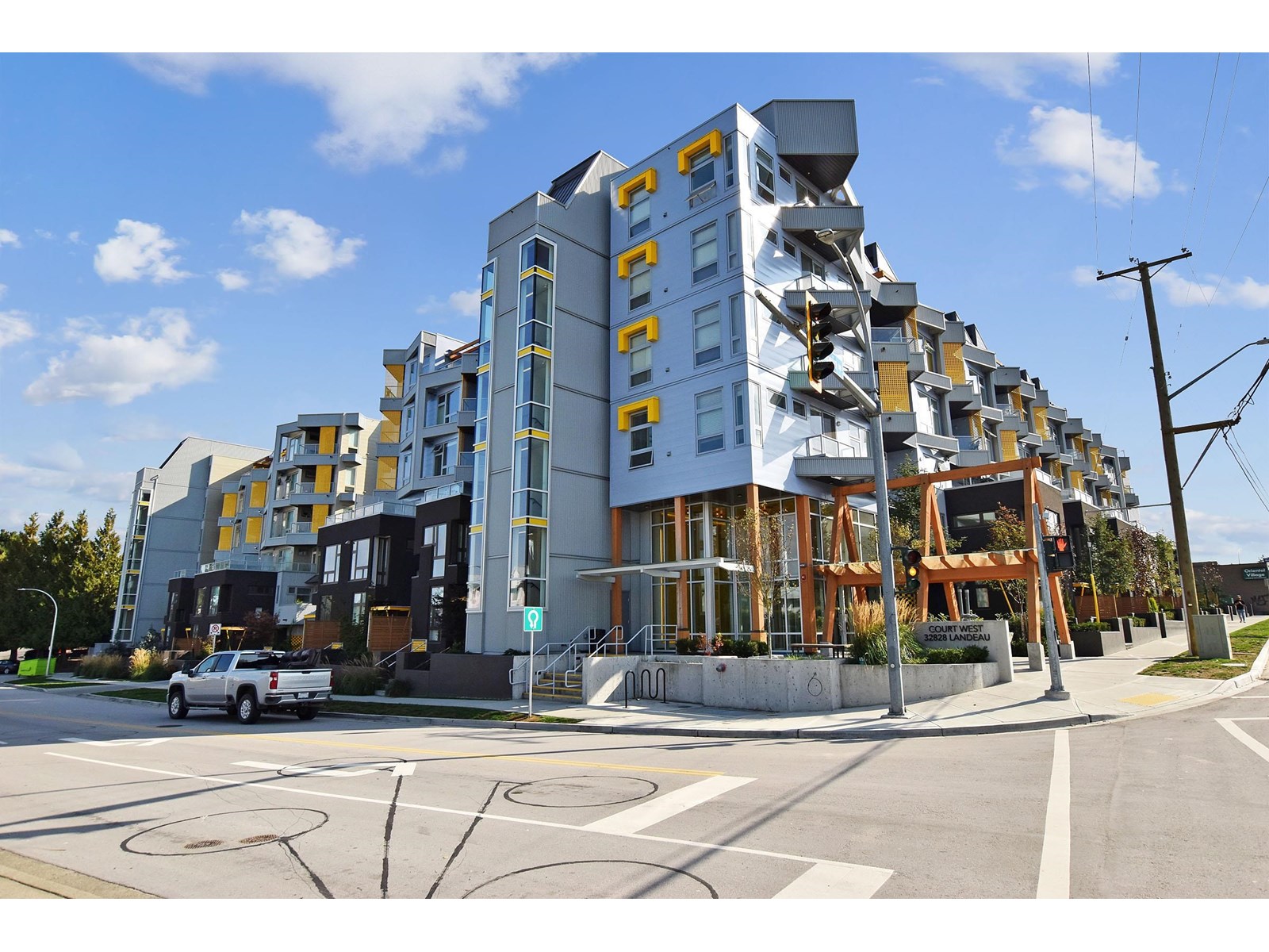 202 32828 LANDEAU PLACE, Abbotsford, British Columbia