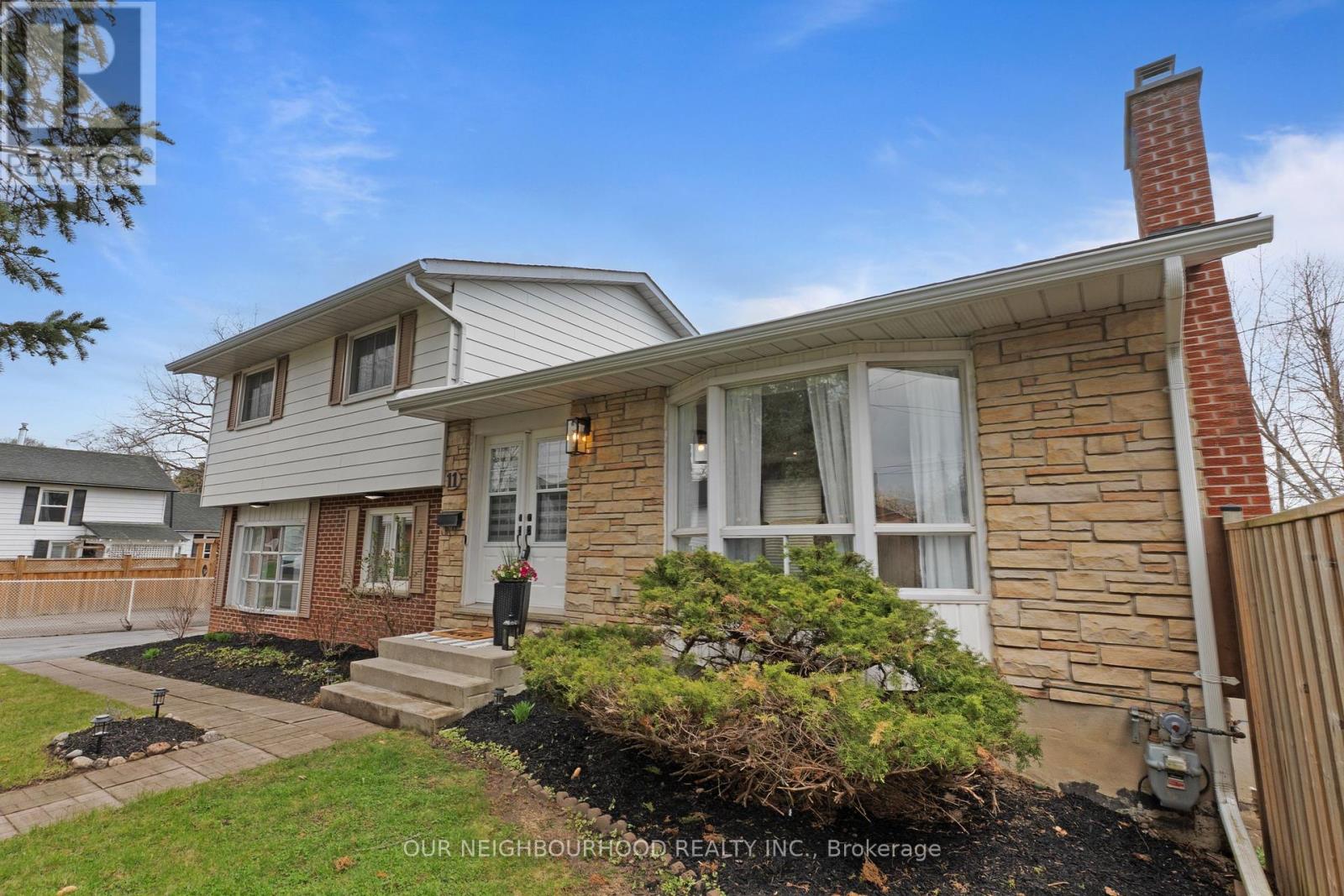 Property at 11 ONTARIO STREET image 1