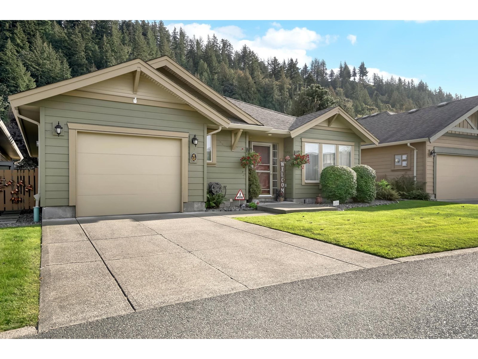 Property at 52 46000 THOMAS ROAD image 2
