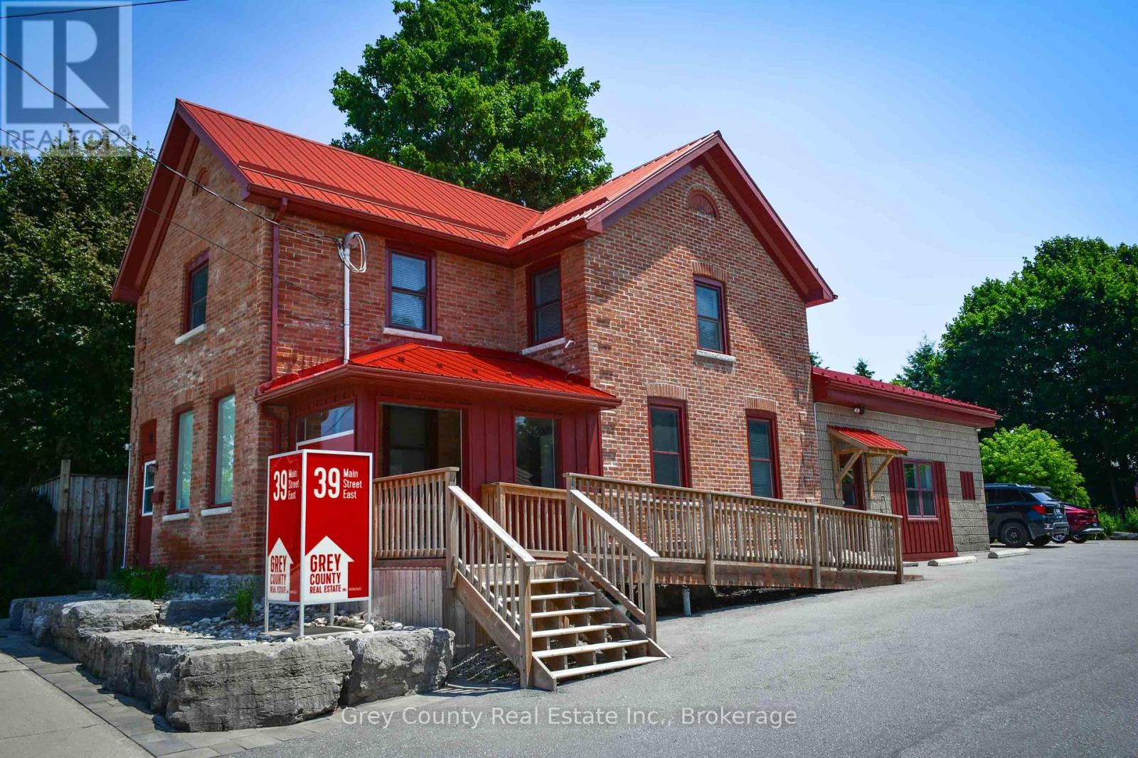 39 Main Street E, Grey Highlands, Ontario  N0C 1H0 - Photo 1 - X12260596