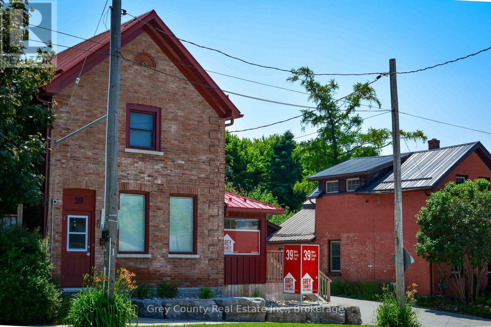39 Main Street E, Grey Highlands, Ontario  N0C 1H0 - Photo 4 - X12260596