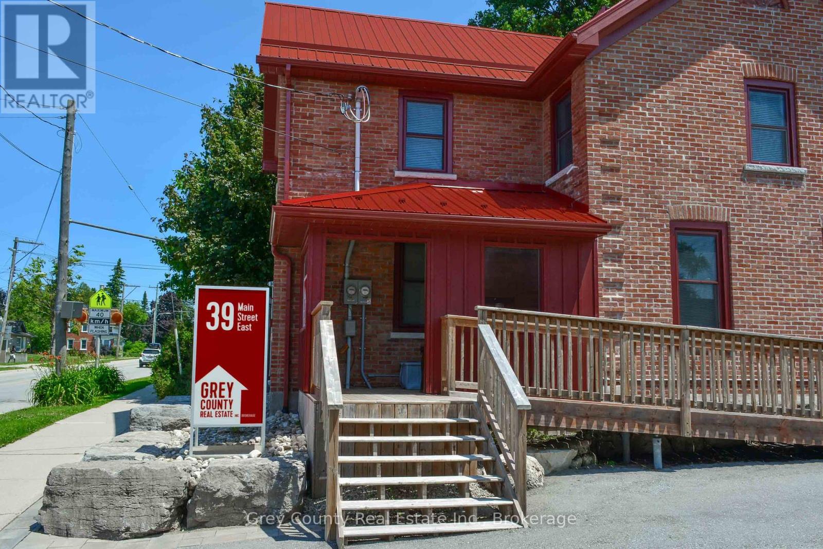 39 Main Street E, Grey Highlands, Ontario  N0C 1H0 - Photo 8 - X12260596