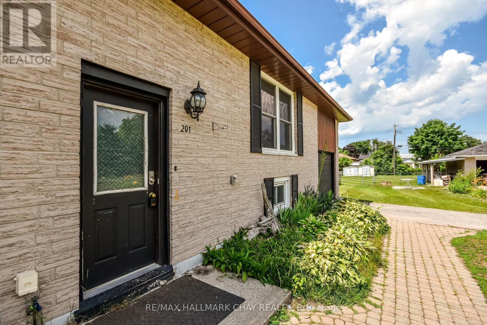 Property at 201 MCGEORGE AVENUE image 3