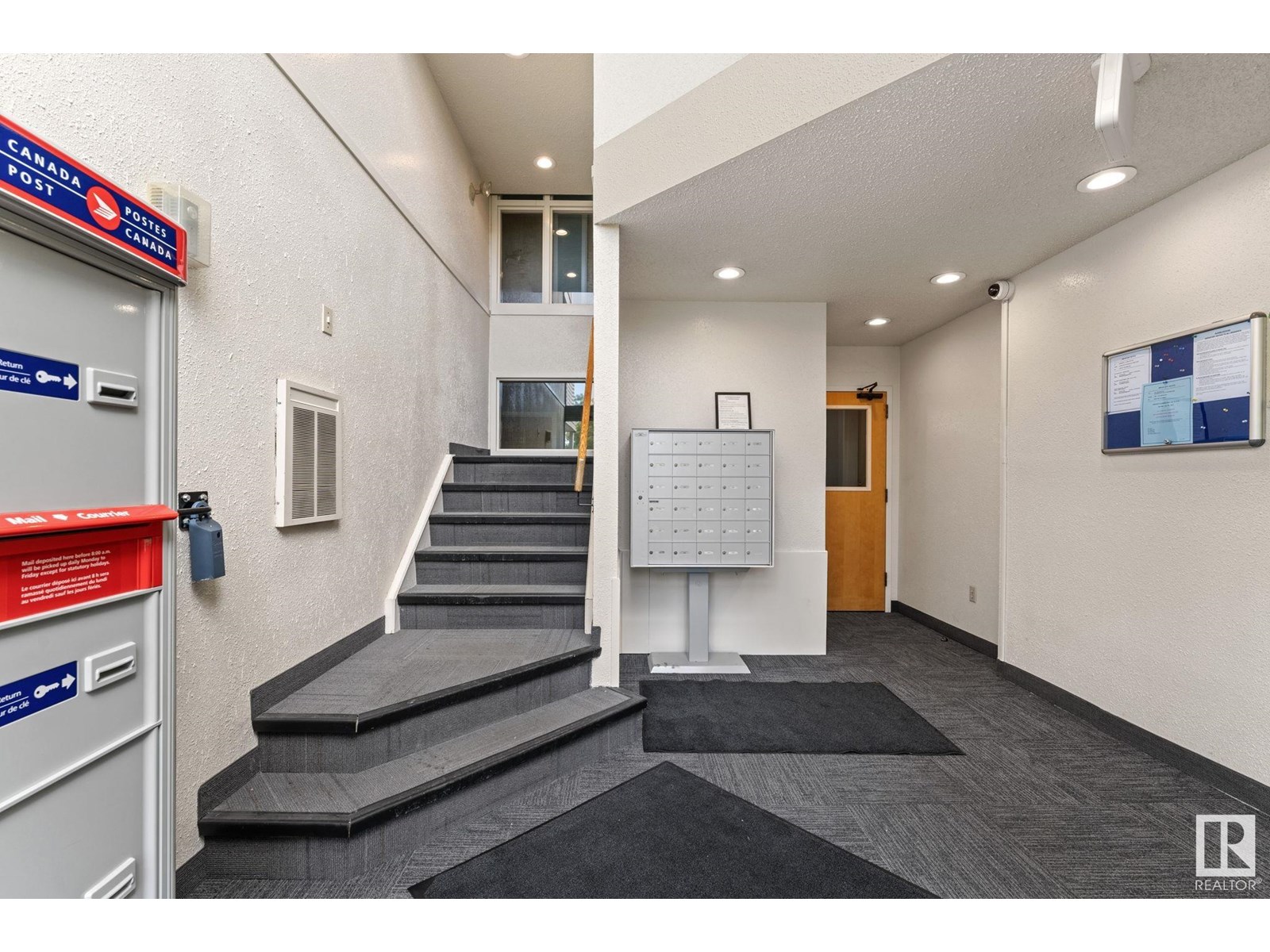 Property at #108 60 ALPINE PL image 4