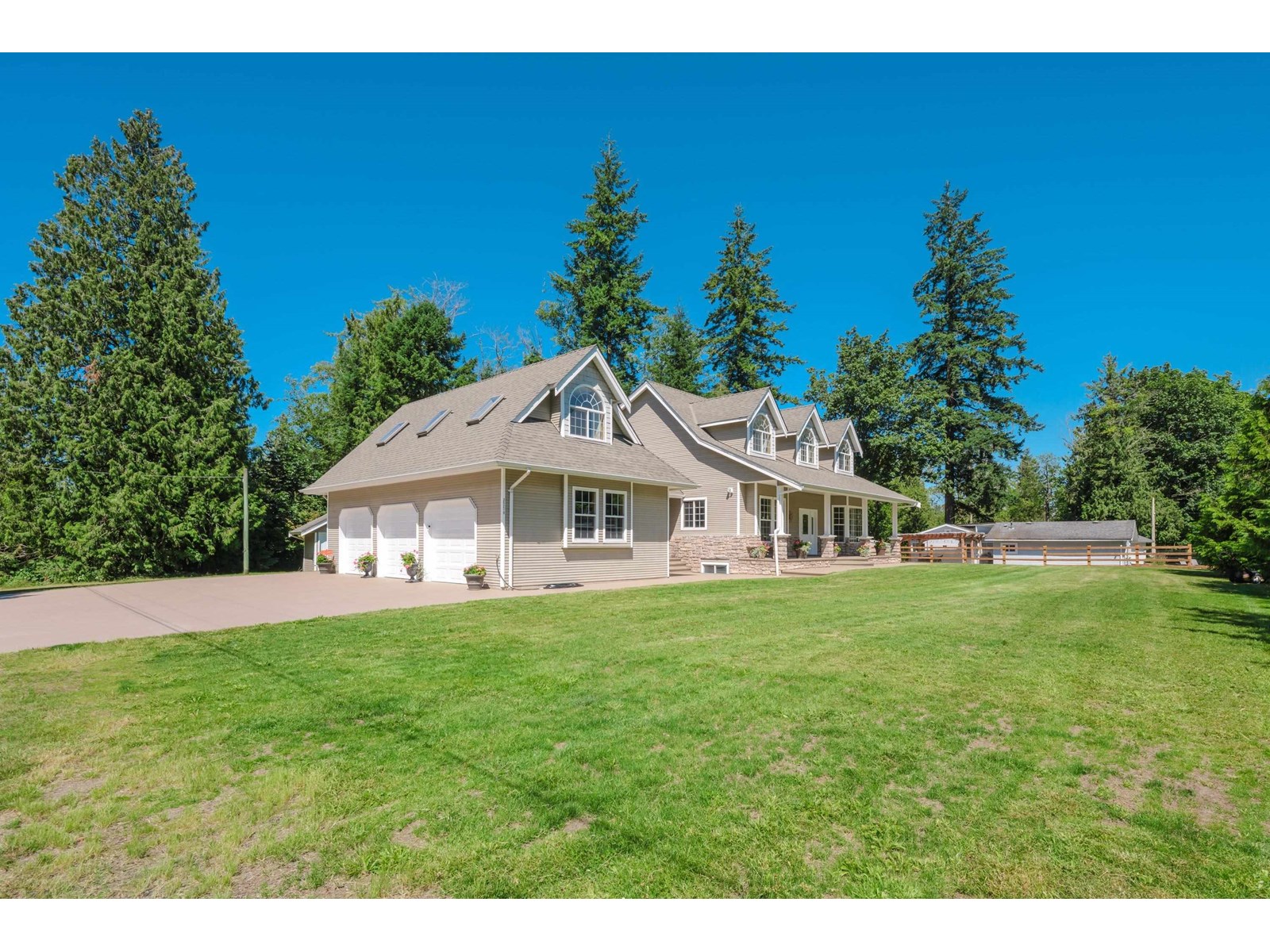 Property at 25219 60 AVENUE image 1