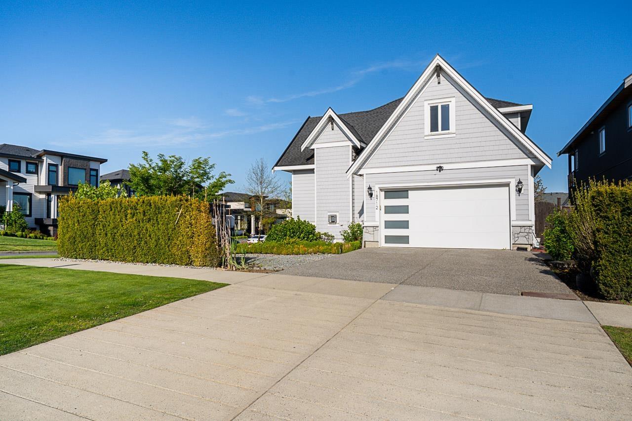 Property at 18712 55 AVENUE image 3