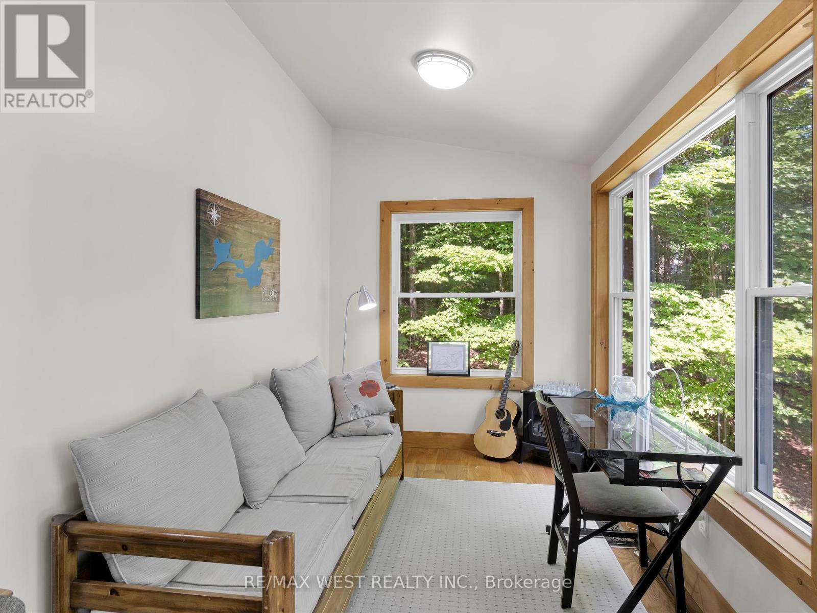 1091 Mcarthur Point Road, Lake Of Bays, Ontario  P0B 1A0 - Photo 11 - X12260443