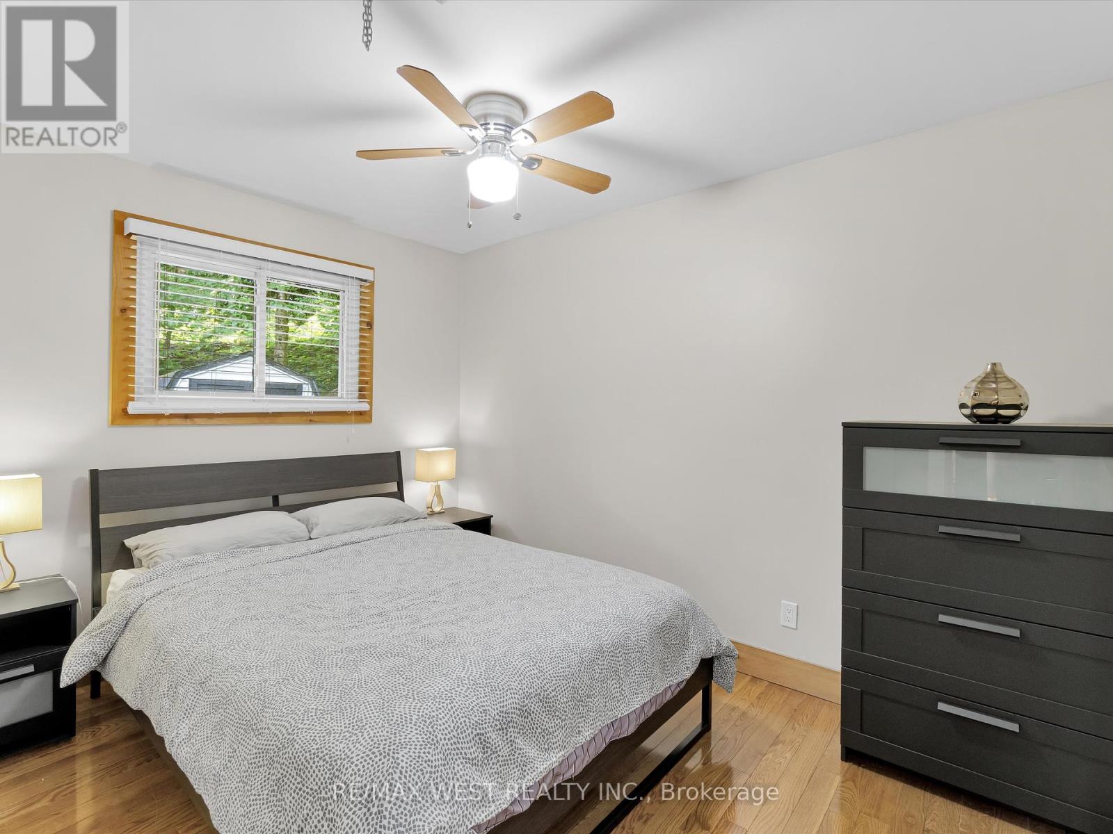 1091 Mcarthur Point Road, Lake Of Bays, Ontario  P0B 1A0 - Photo 17 - X12260443