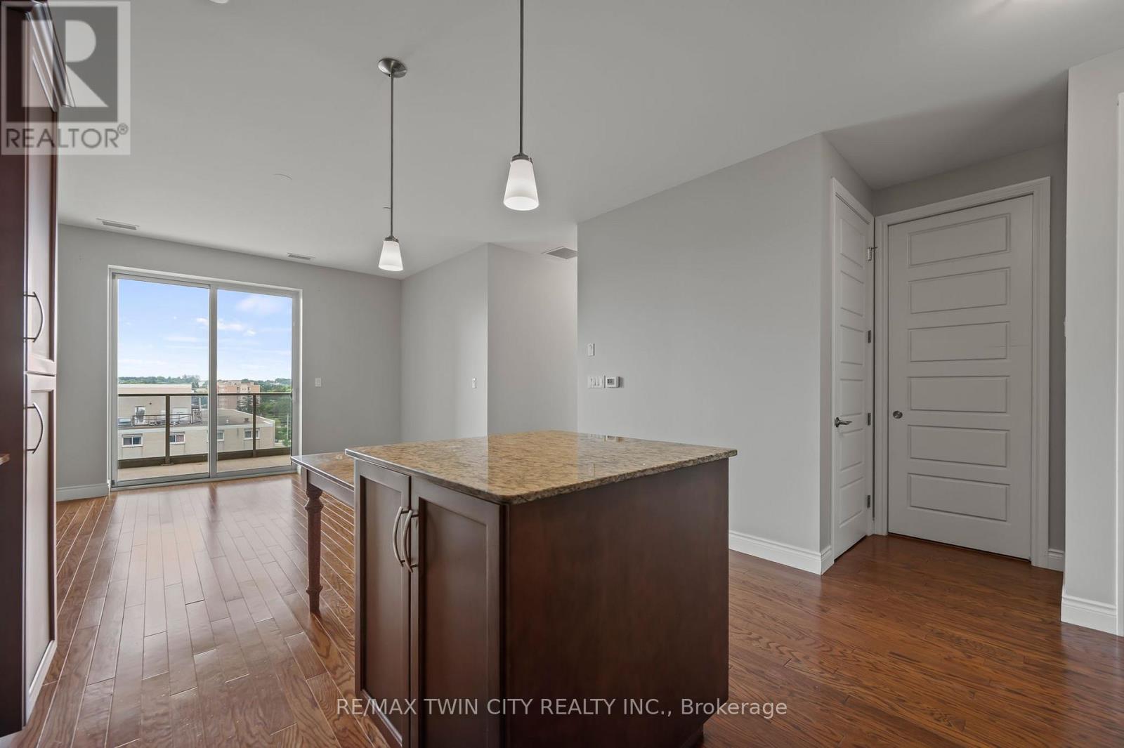 704 - 223 Erb Street W, Waterloo, Ontario  N2L 0B3 - Photo 16 - X12260453