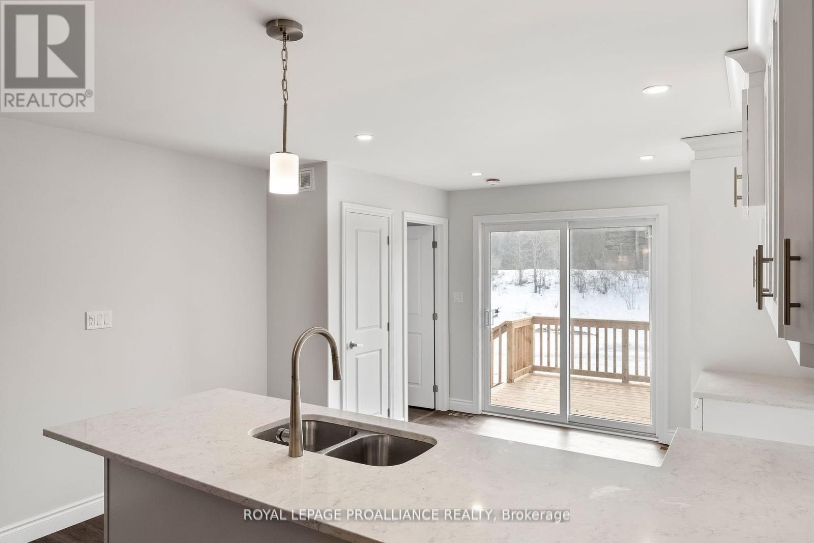 206 Homewood Avenue, Trent Hills, Ontario  K0L 1Y0 - Photo 4 - X12260717