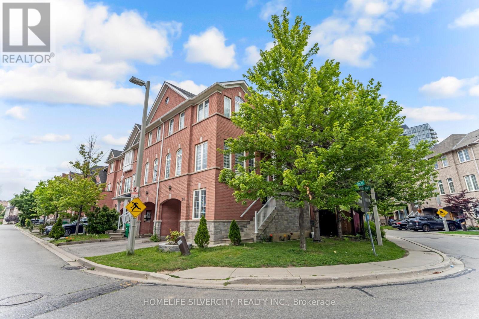 Property at 91 BERNARD AVENUE image 2