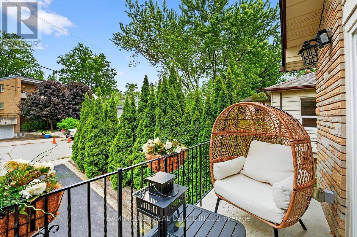 42 Peter Street N, Mississauga, Ontario  L5H 2G8 - Photo 29 - W12260583
