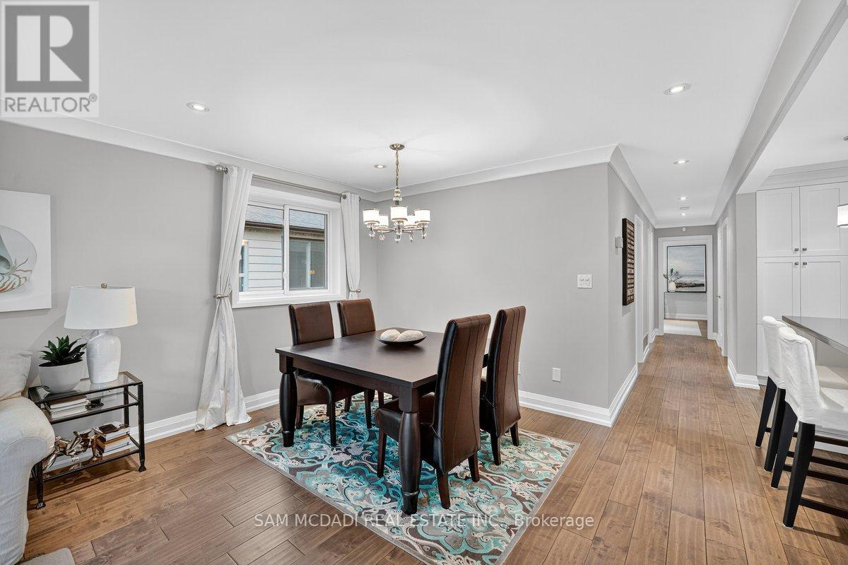 42 Peter Street N, Mississauga, Ontario  L5H 2G8 - Photo 8 - W12260583