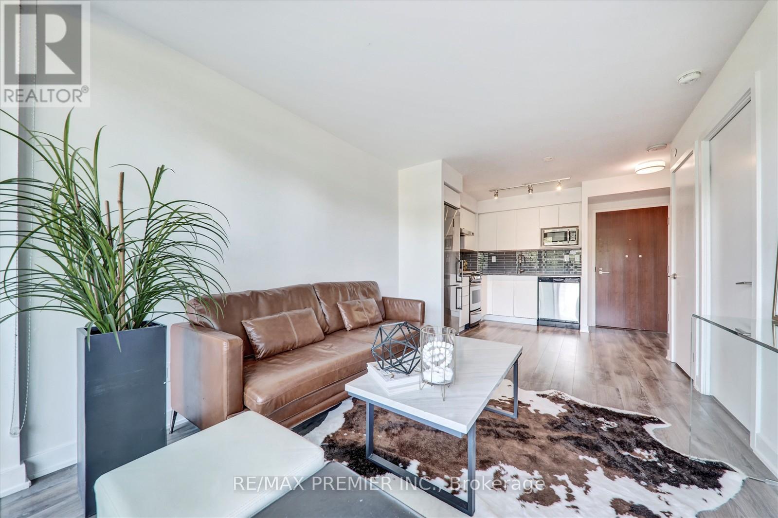 420 - 160 Flemington Road, Toronto, Ontario  M6A 0A9 - Photo 18 - W12260658