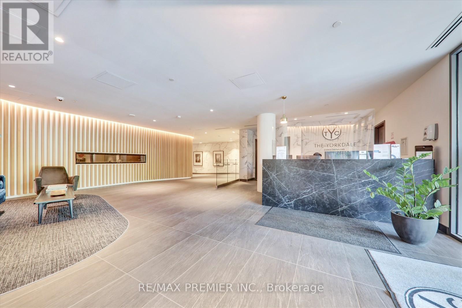 420 - 160 Flemington Road, Toronto, Ontario  M6A 0A9 - Photo 7 - W12260658