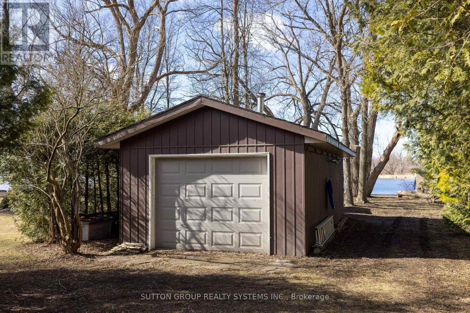 31 Chisamore Pt Road, Front Of Leeds & Seeleys Bay, Ontario  K7G 2V4 - Photo 22 - X12260676