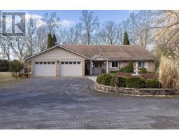 31 CHISAMORE PT ROAD, Front of Leeds & Seeleys Bay, Ontario