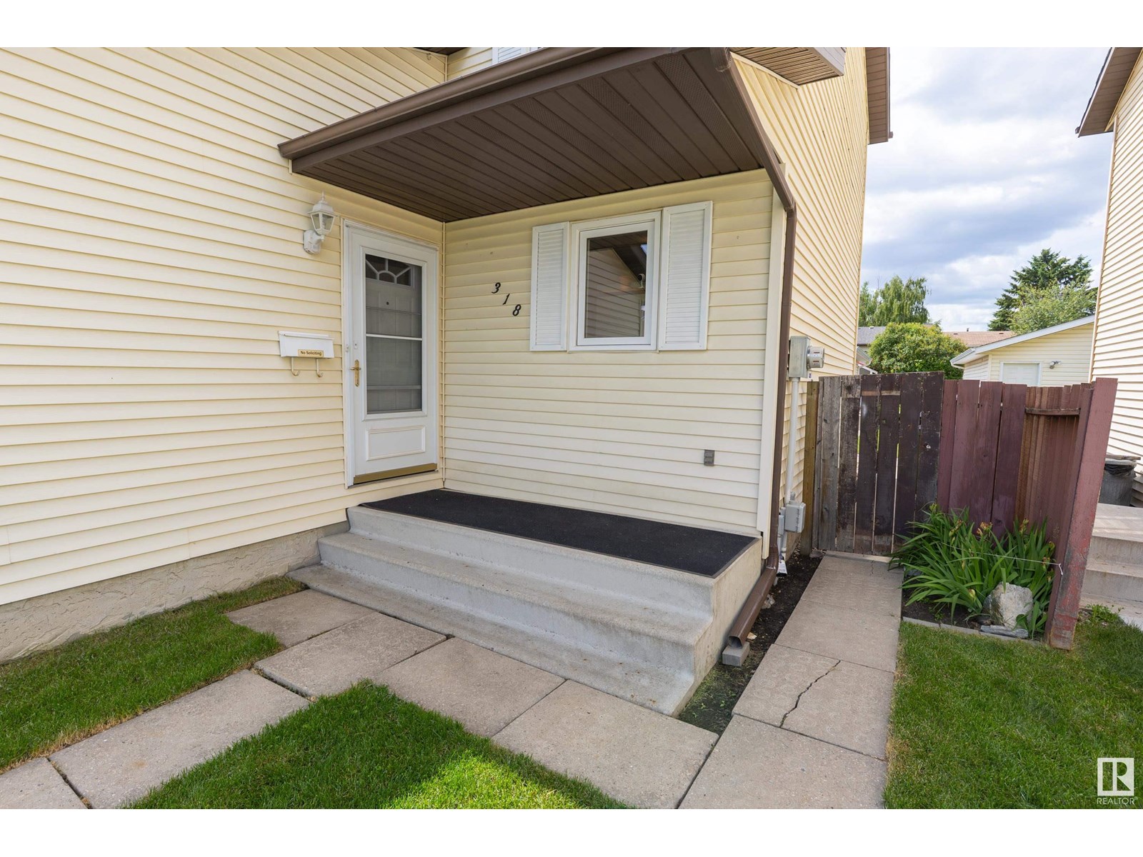 Property at 318 Kirkpatrick CR NW image 3