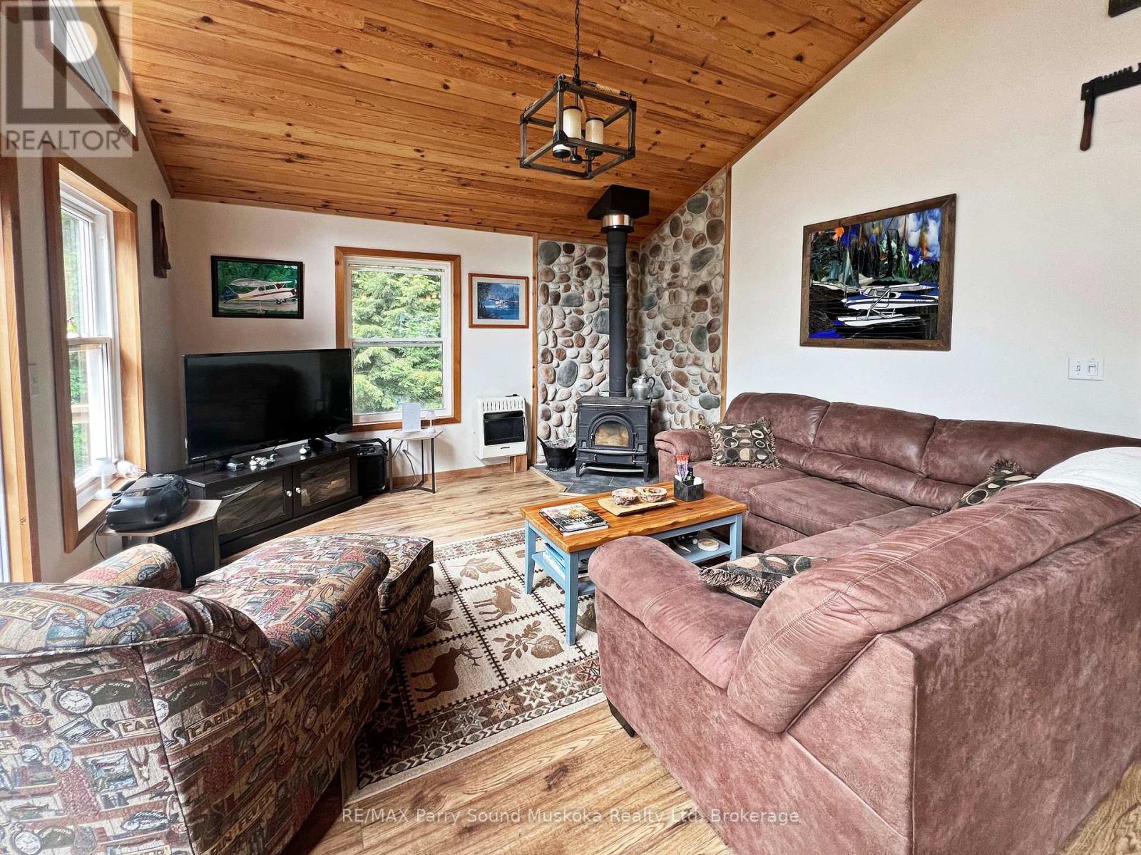 994 Toad Lake, Parry Sound Remote Area, Ontario  P0H 1S0 - Photo 6 - X12226547