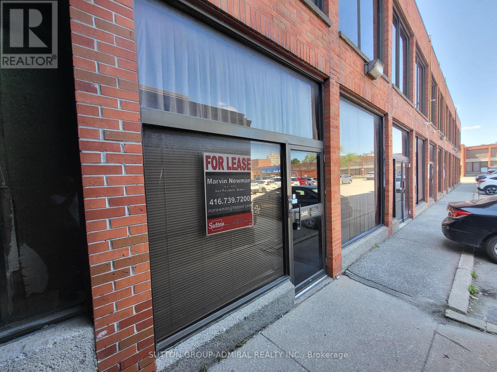 546 Champagne Drive, Toronto, Ontario  M3J 2T9 - Photo 36 - W12240341