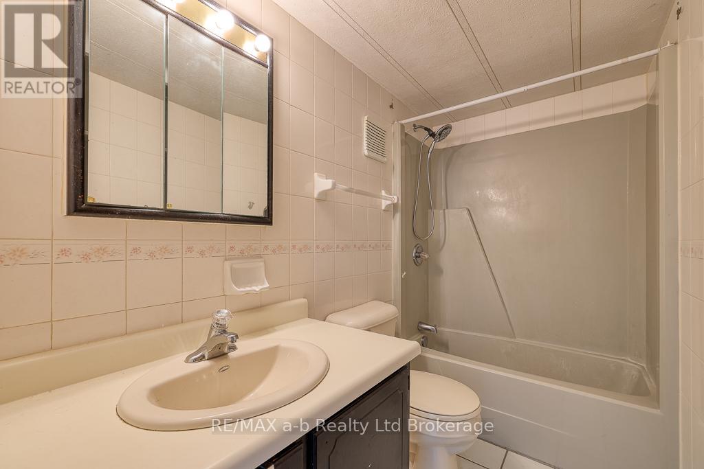 14 - 595487 59 Highway N, Woodstock, Ontario  N4S 7W1 - Photo 16 - X12260788