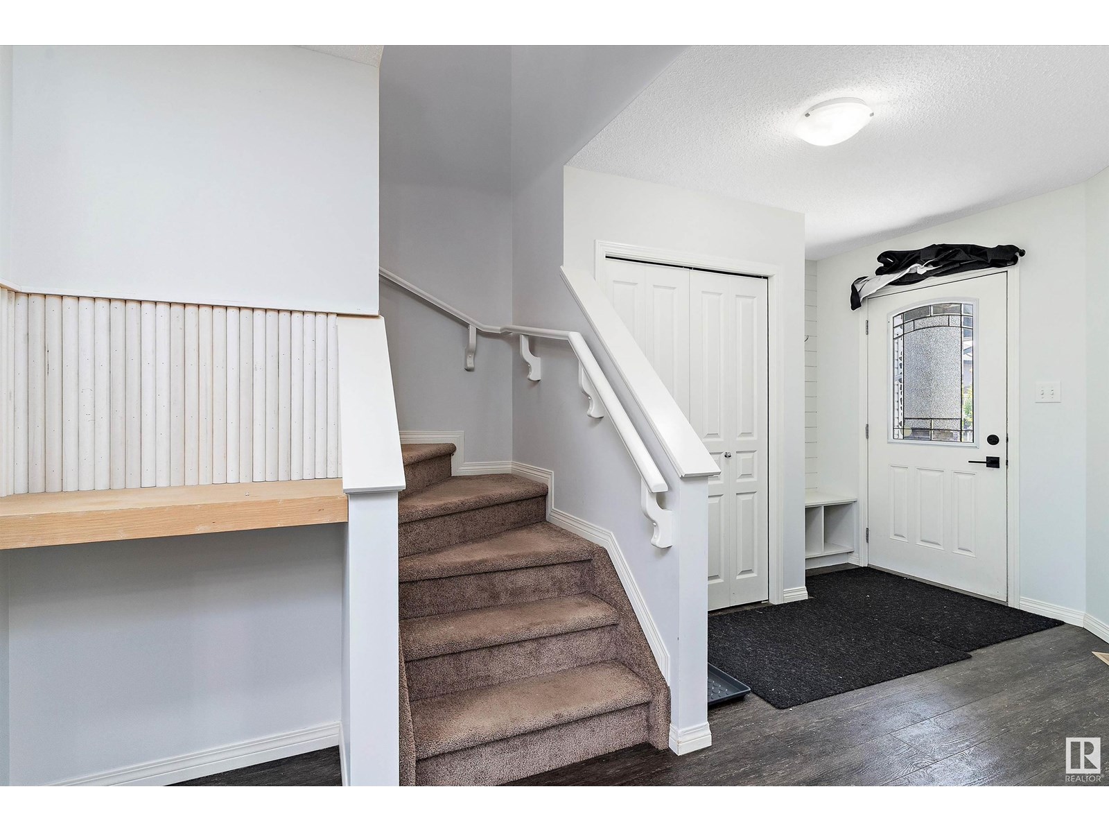 Property at 17135 38 ST NW image 4